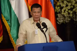 Nếu Trung Quốc đe doạ lưới điện Philippines, Tổng thống Duterte sẽ làm gì?