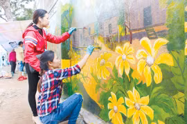 Thắng cảnh Gia Lai lên bích họa