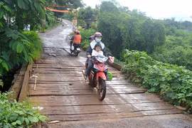 Chư Sê: Ẩn họa từ những cây cầu xuống cấp