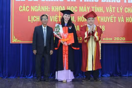 Trao bằng thạc sĩ cho 64 học viên