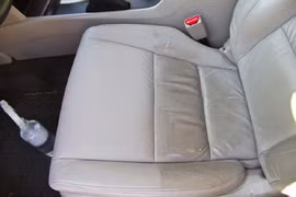 Những vấn đề thường gặp trên ghế da ôtô