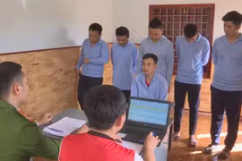 Triệt phá đường dây cá độ hơn 10 tỉ đồng/tháng
