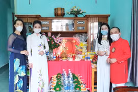 Tri ân Tổ nghề sân khấu