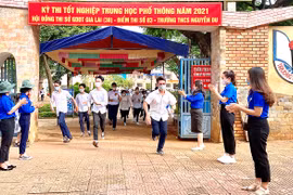 Xét tuyển đại học đợt 1-2021: Mừng và lo