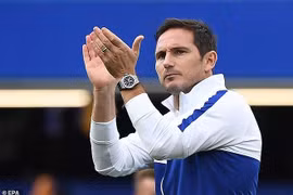 Chelsea không thắng 3 trận liên tiếp, cổ động viên 'cầu cứu' Mourinho