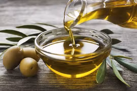 Uống dầu ô liu làm giảm nguy cơ tắc nghẽn động mạch