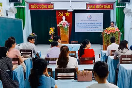 Tập huấn nghiệp vụ "Kỹ năng thực hiện chuyên mục phát thanh, truyền hình"