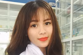 Dược sĩ 9x hút ngàn like nhờ ảnh áo blouse trắng