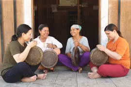 Làng Leng vang tiếng cồng chiêng
