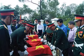 Kbang truy điệu và an táng hài cốt liệt sĩ