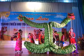 Gia Lai: Thiếu nhi vui múa lân truyền thống