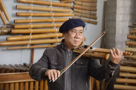 Khám phá cây violin tre độc nhất vô nhị của Việt Nam