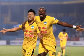 Vòng 6 V-League 2021: Kịch tính cuộc đua tranh vị trí số 1