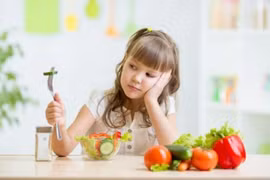 Bí kíp giúp trẻ không bệnh khi mưa nắng thất thường