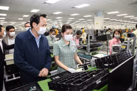 Vì COVID-19, tạm dừng đóng bảo hiểm xã hội đến tháng 12-2020