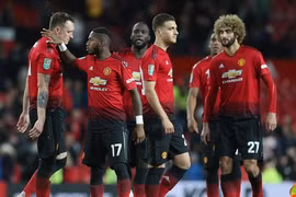 Thi đấu 10 người, MU "gục ngã" trước Derby County trên chấm luân lưu