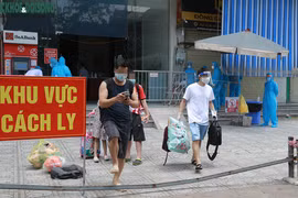 Sáng 22/8: Hơn 700 ca Covid-19 điều trị ICU và ECMO; 1.500 thầy, trò trường Cao đẳng Y tế Bạch Mai vào TP. Hồ Chí Minh chống dịch