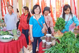 Sản phẩm mới ở phiên chợ nông sản an toàn ở huyện Krông Pa