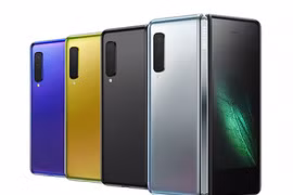 Ốp bảo vệ Samsung Galaxy Fold có giá bằng một chiếc smartphone