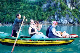 Tháo gỡ điểm nghẽn để tạo đà phát triển du lịch