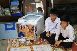 Máy lên men tỏi của học trò
