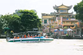 Du lịch đường sông Đồng Nai phát triển chưa tương xứng tiềm năng