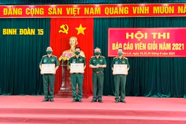 Binh đoàn 15: Bế mạc hội thi báo cáo viên giỏi