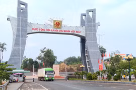Phát huy truyền thống anh hùng, xây dựng Đức Cơ giàu mạnh