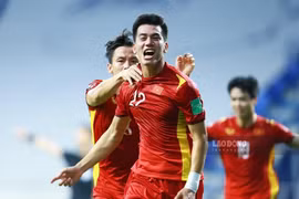 AFC kỳ vọng Quang Hải hỗ trợ Tiến Linh ghi bàn vào lưới tuyển Trung Quốc