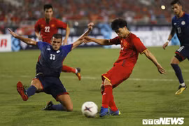 Hạ Philippines 4-2, tuyển Việt Nam kết thúc năm 2018 hoàn hảo