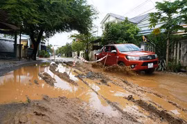 Dự án đường cao tốc Đà Nẵng-Quảng Ngãi:Phá nát 17 đường dân sinh