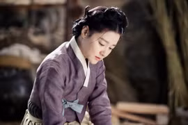 'Nàng Dae Jang Geum' Lee Young Ae trở lại với 'Nhật ký ánh sáng'