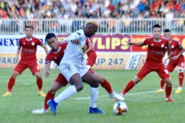 Vòng 2 V-League 2019: HAGL "phơi áo"ngày khai sân Pleiku