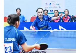 "Đại chiến" giữa các ngôi sao bóng bàn