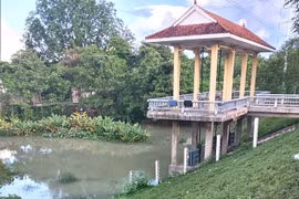 Rủ nhau đi chơi, 2 chị em rơi xuống cống nước tử vong