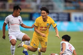 CLB Đà Nẵng thắng lớn trong đội hình tiêu biểu vòng 8 V-League