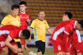 Báo Hàn Quốc: Muốn vô địch AFF Cup, Việt Nam phải thắng Malaysia!