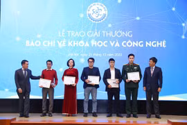 17 tác giả nhận Giải thưởng báo chí về khoa học và công nghệ năm 2021