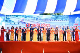 Khởi công dự án đường Nguyễn Văn Linh