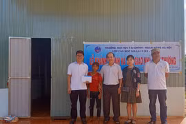 Chư Sê: Khánh thành, bàn giao nhà tình thương cho hộ nghèo