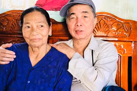 Chị Chín Thung làm... anh nuôi