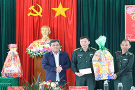 Thường trực Tỉnh ủy Gia Lai thăm, chúc Tết các đồn Biên phòng