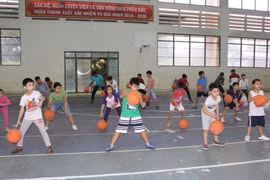 Khơi niềm đam mê bóng rổ