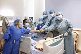 Ghép gan thành công từ người cho sống
