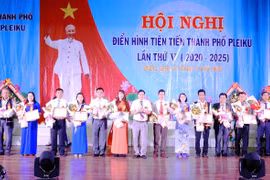 Khen thưởng công tâm góp phần ngăn chặn tiêu cực