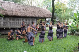 Men say làng Teng