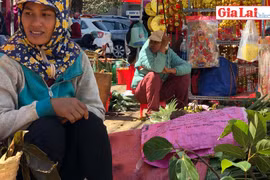Tất bật ngày cuối năm