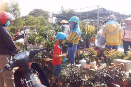 Chợ hoa ngày 30 Tết