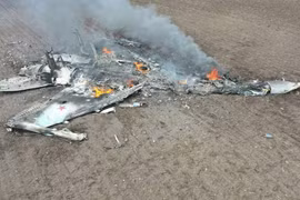 Ukraine tuyên bố bắn rơi máy bay Su-35 Nga