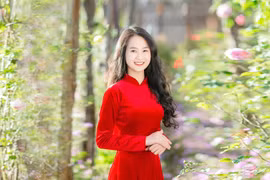 Áo dài đón Tết